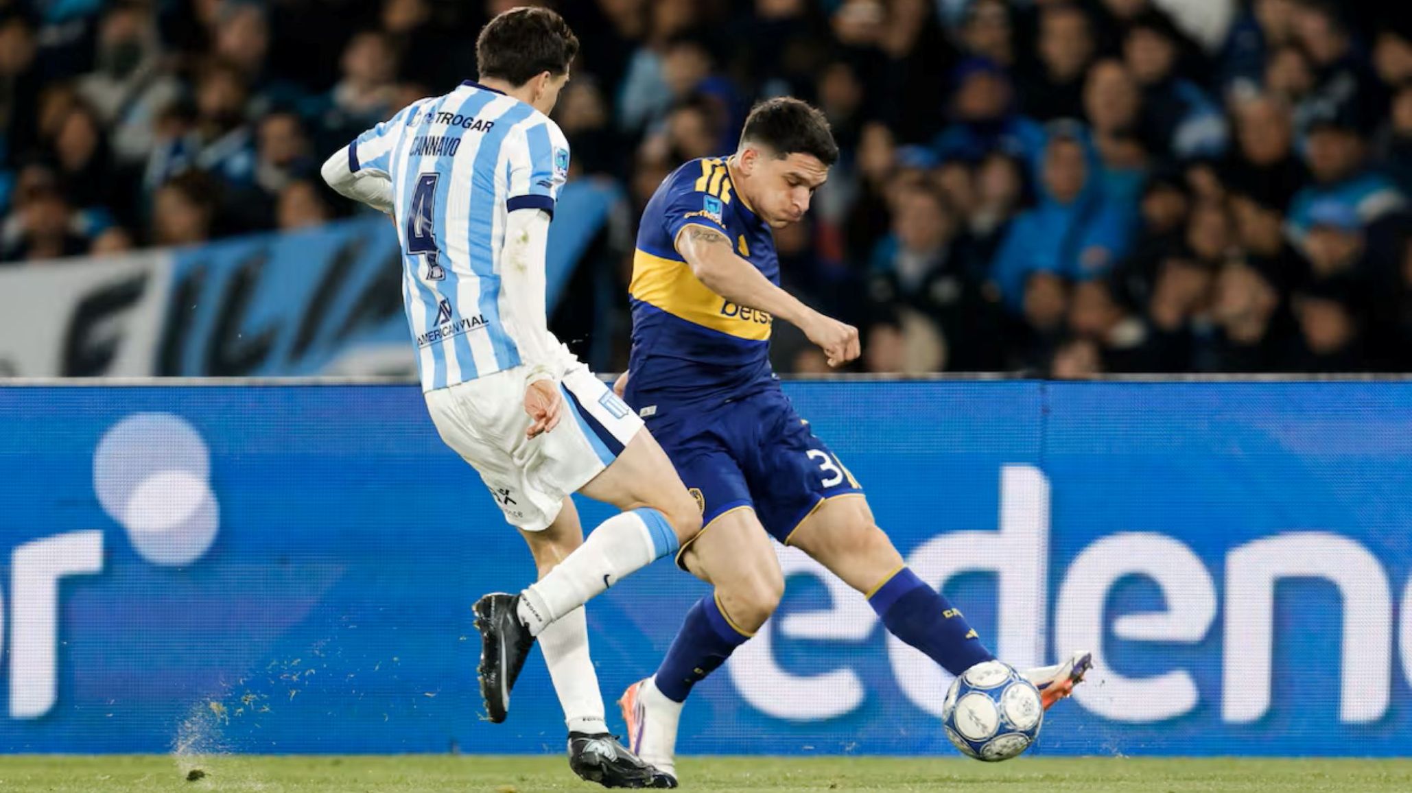 Boca y Racing se enfrentan por un lugar en las semifinales de la Copa Argentina