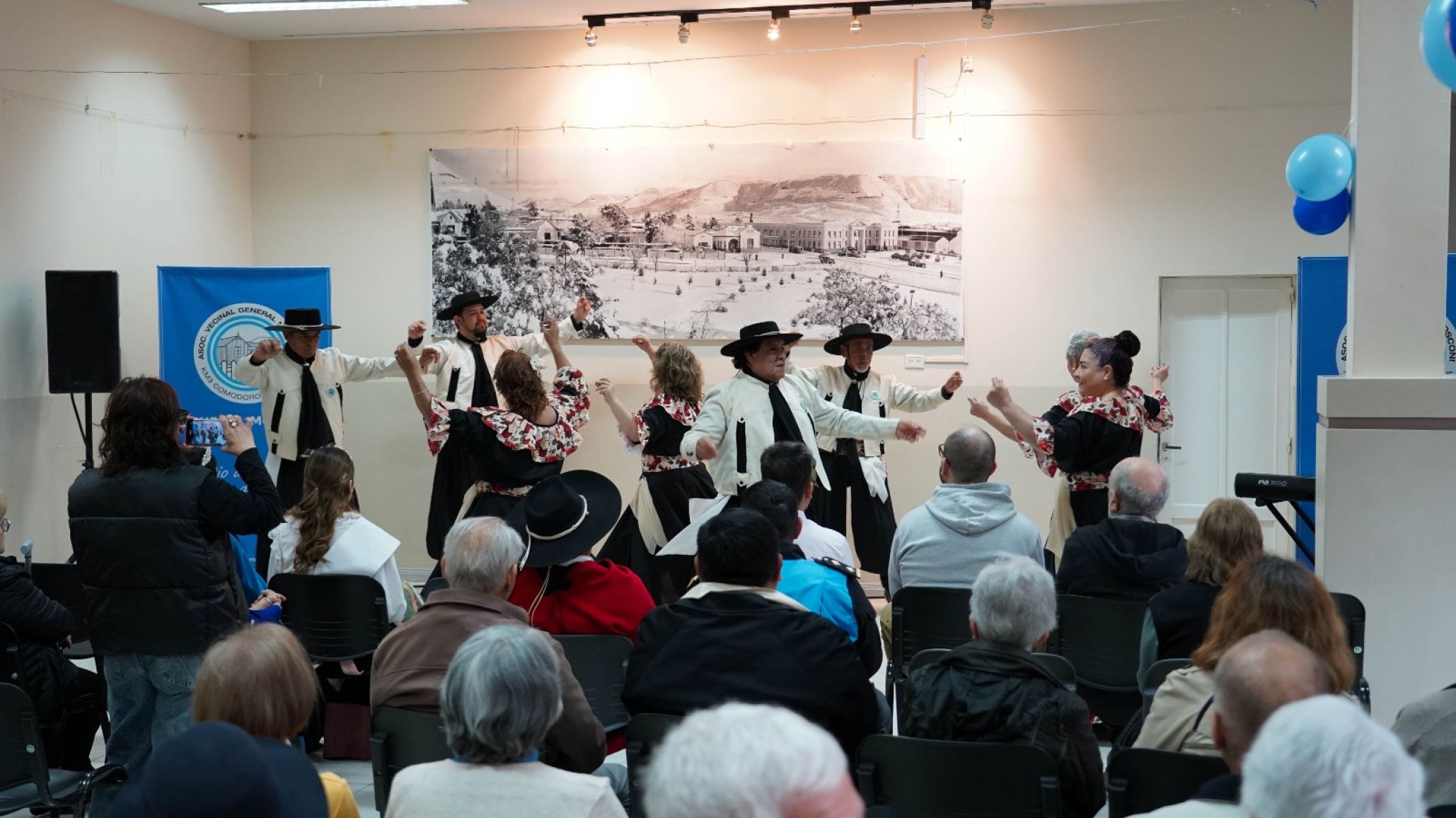 El Municipio acompañó los festejos por el 119° aniversario del barrio Mosconi