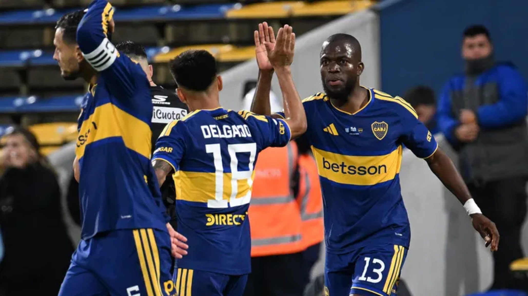 Boca protagonizó una remontada inolvidable ante Racing y avanzó a semifinales
