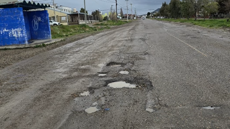Comodoro: reclaman reparar la Ruta 39 en Palazzo y advierten que de noche "es re oscura"