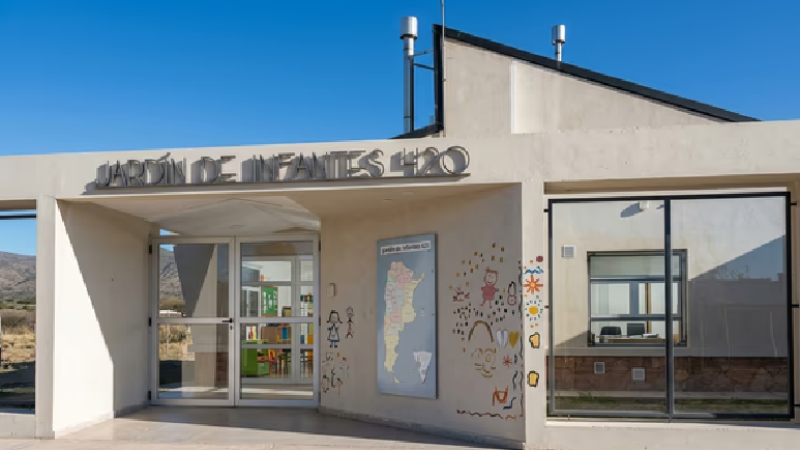 El Maitén: suspenden las clases en un jardín por la intoxicación masiva de docentes y auxiliares