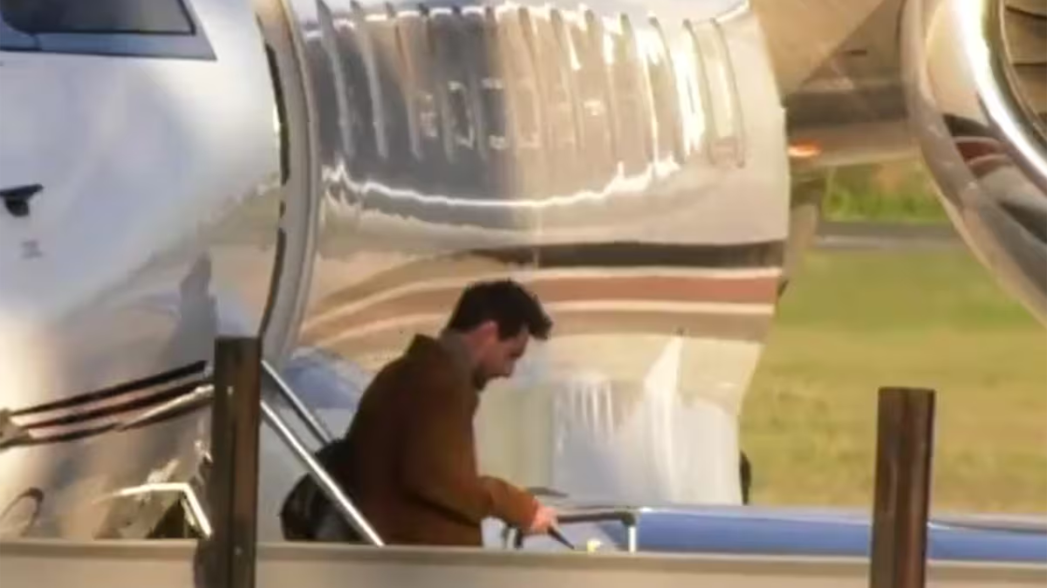 Messi llegó a la Argentina para disputar su último partido con la Selección