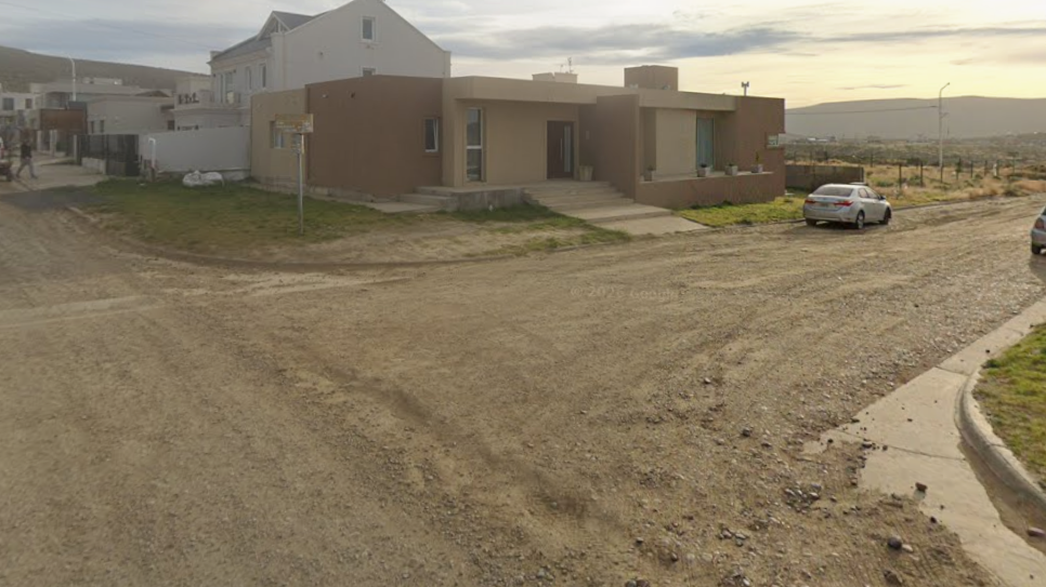 Rada Tilly: ratificaron el financiamiento para terminar el plan de 77 cuadras de pavimento
