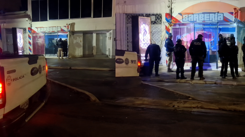 Operativo por presunto narcomenudeo en una barbería, en pleno centro de Caleta Olivia