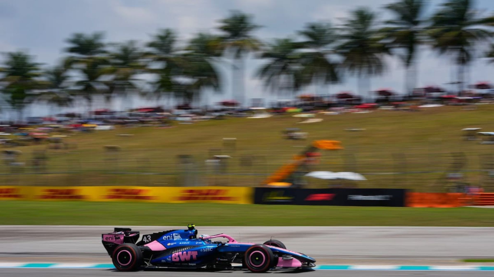 F1: Colapinto clasificó 15° pero largará 21° en Sepang por una doble penalización