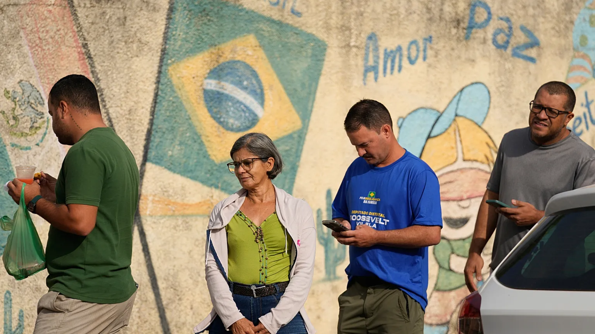 Flávio Bolsonaro se impuso a Lula en primera vuelta y habrá balotaje el 25 de octubre