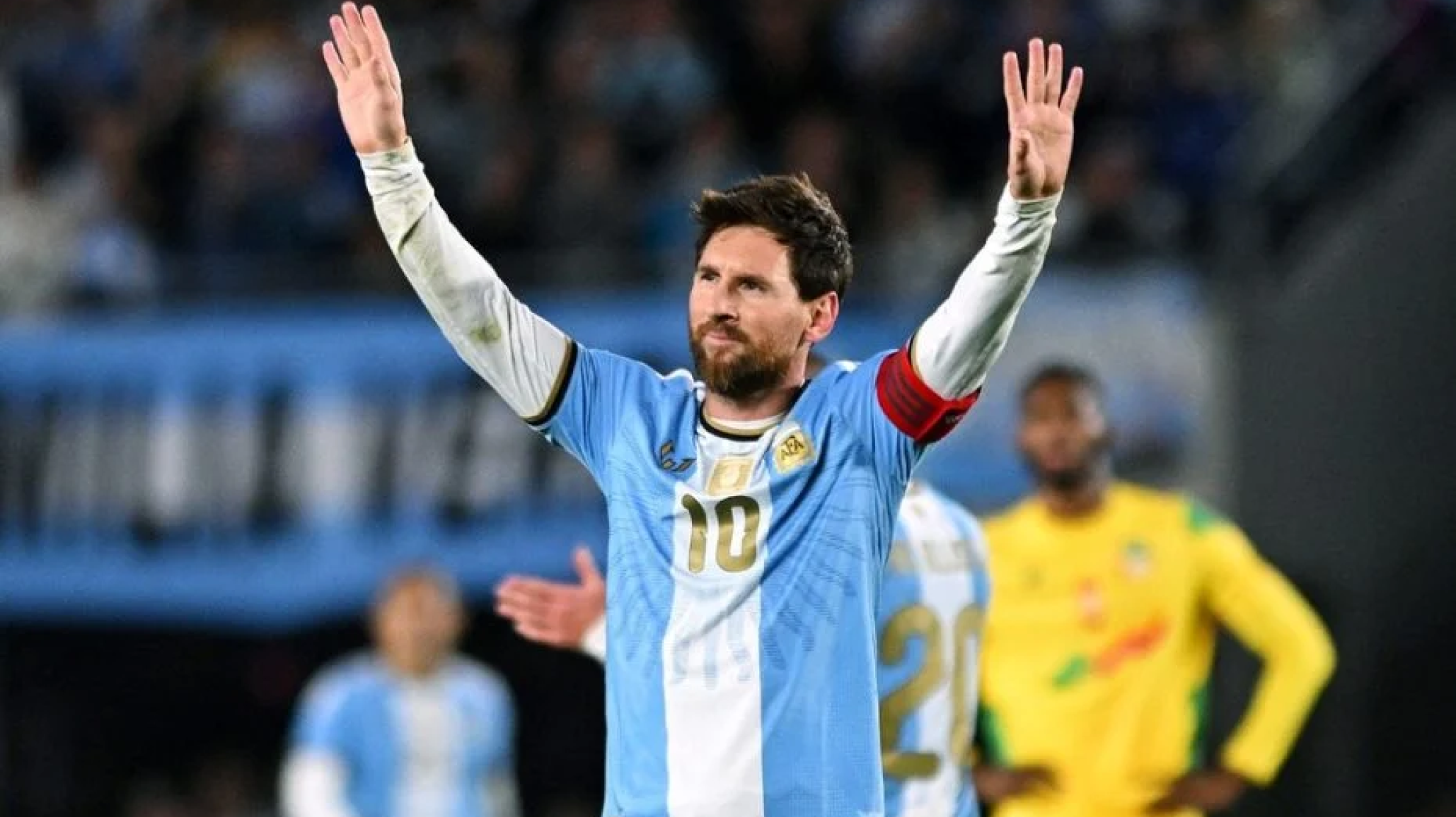 Una noche para la historia: Messi marcó un gol en su último partido con Argentina