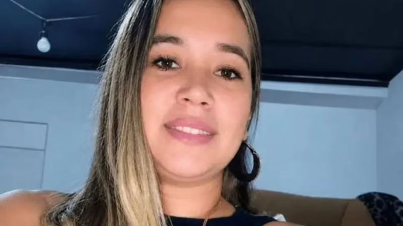 Hallaron asesinada a una mujer en su casa y atraparon a su pareja escondido bajo una cama