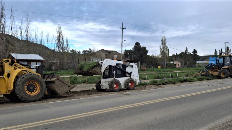 Continúan los trabajos de Vialidad Nacional sobre la Ruta 3 en el acceso norte a Comodoro
