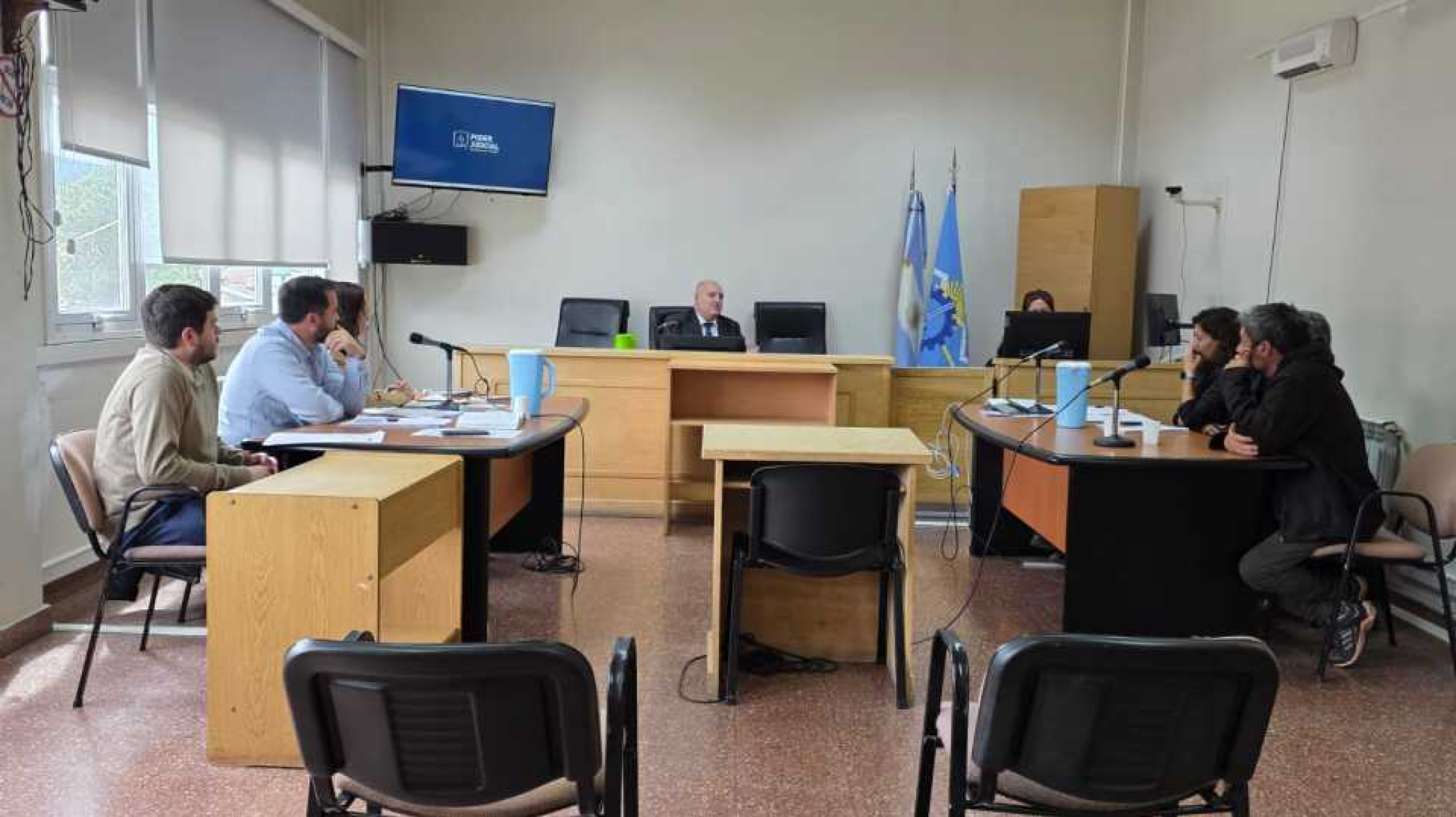 Prisión preventiva por seis meses para un hombre acusado de secuestrar, violar y golpear a su expareja en Esquel