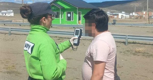 Camionero chileno dio positivo en un control de alcoholemia sobre la Ruta 40 en Chubut