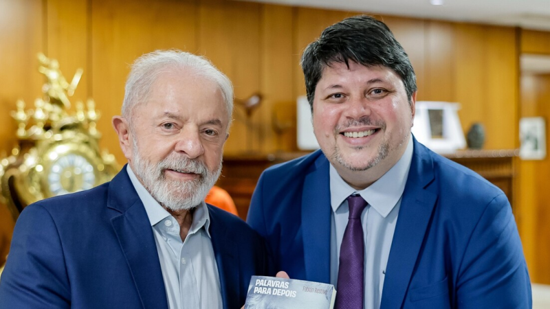 "Afuera sorete": el Gobierno le negó la entrada a un periodista brasileño crítico de Javier Milei y el Presidente celebró la medida