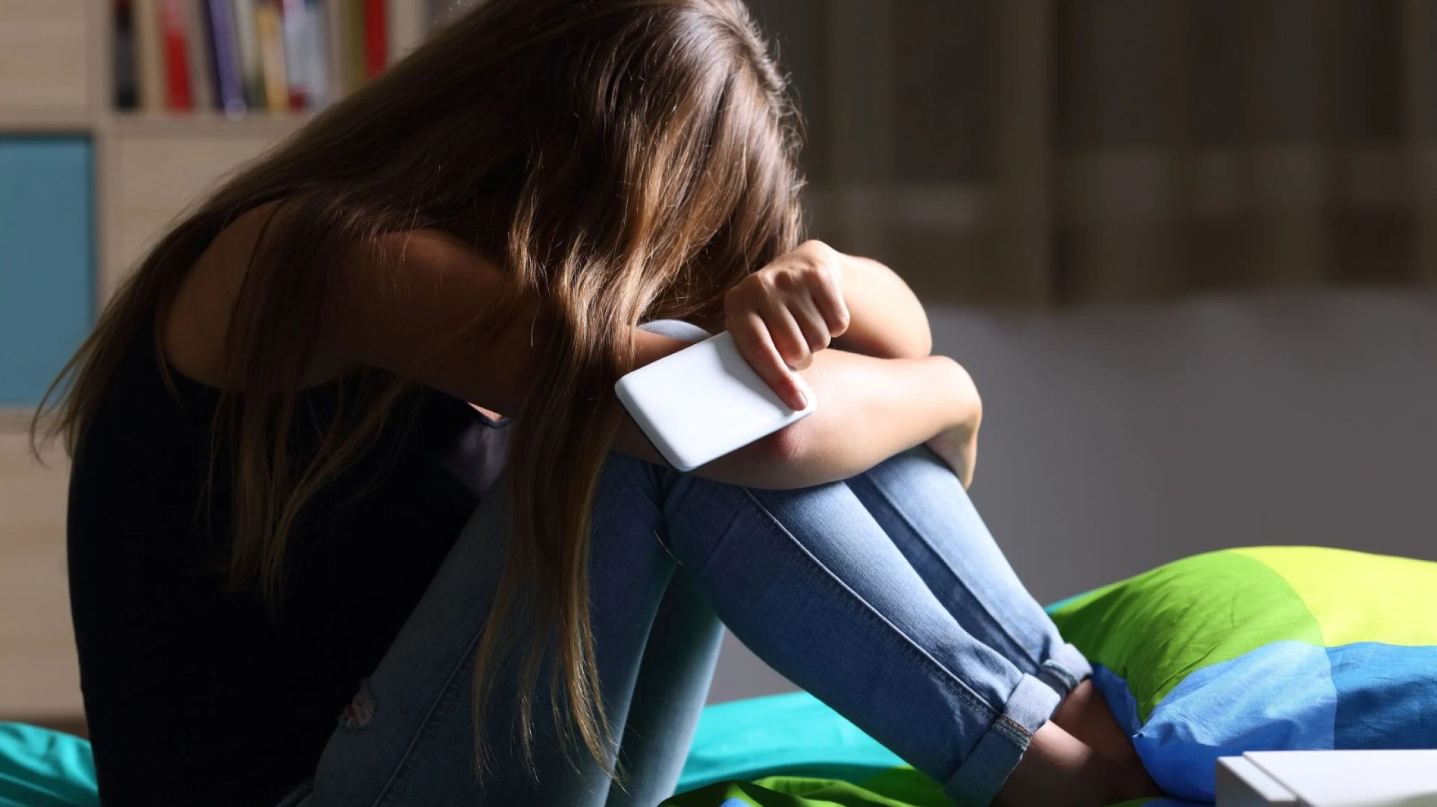 "Mi hija entró en crisis": una madre denunció que difundieron su teléfono en un grupo de WhatsApp con contenido pornográfico