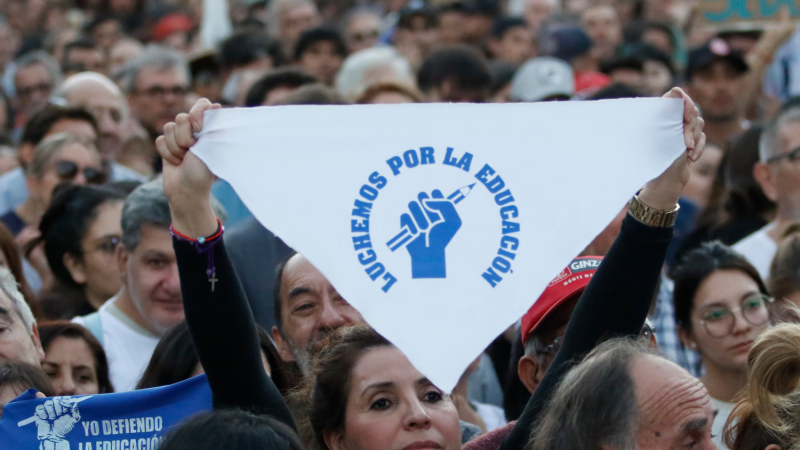 "Lo que agota es tener un gobierno que no respeta la democracia": fuerte reclamo de Gloria Herrera antes de la marcha universitaria