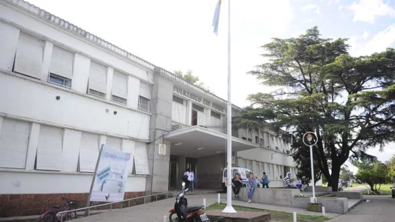 Intento de femicidio en Rosario: cesárea de urgencia para salvar a un bebé y detención tras un brutal ataque con fuego