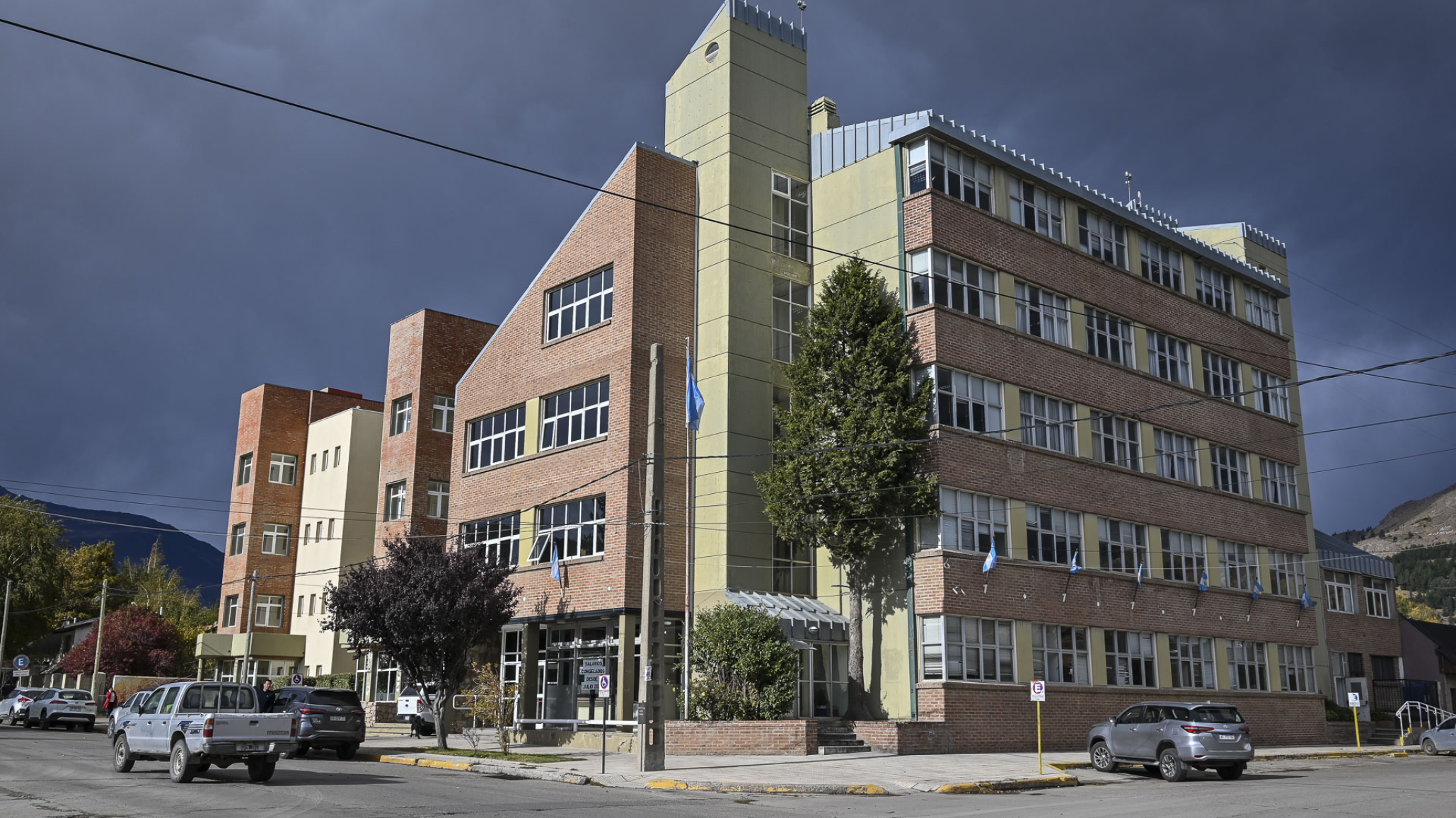 Millonaria condena a un banco en Chubut: echaron a un empleado por tomarse licencia médica