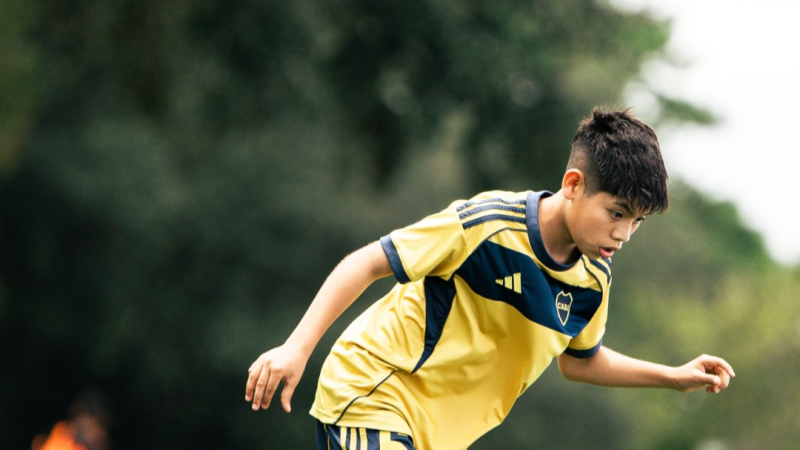 De Trelew a Estados Unidos: Milo Veloso jugó con Boca ante Inter Miami y Flamengo y su historia familiar emocionó a los relatores