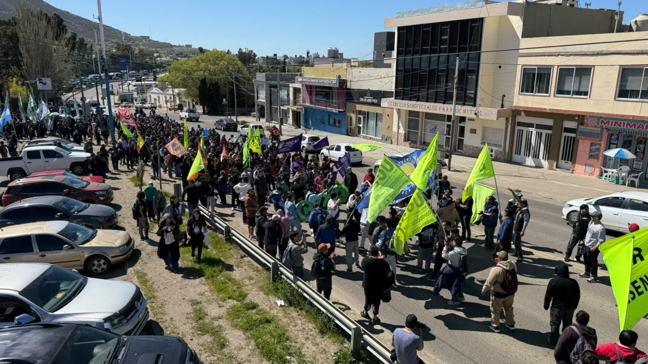 "Tengo la beca Progresar y es insostenible": 5ta marcha por el cumplimiento de la Ley de Financiamiento Universitario