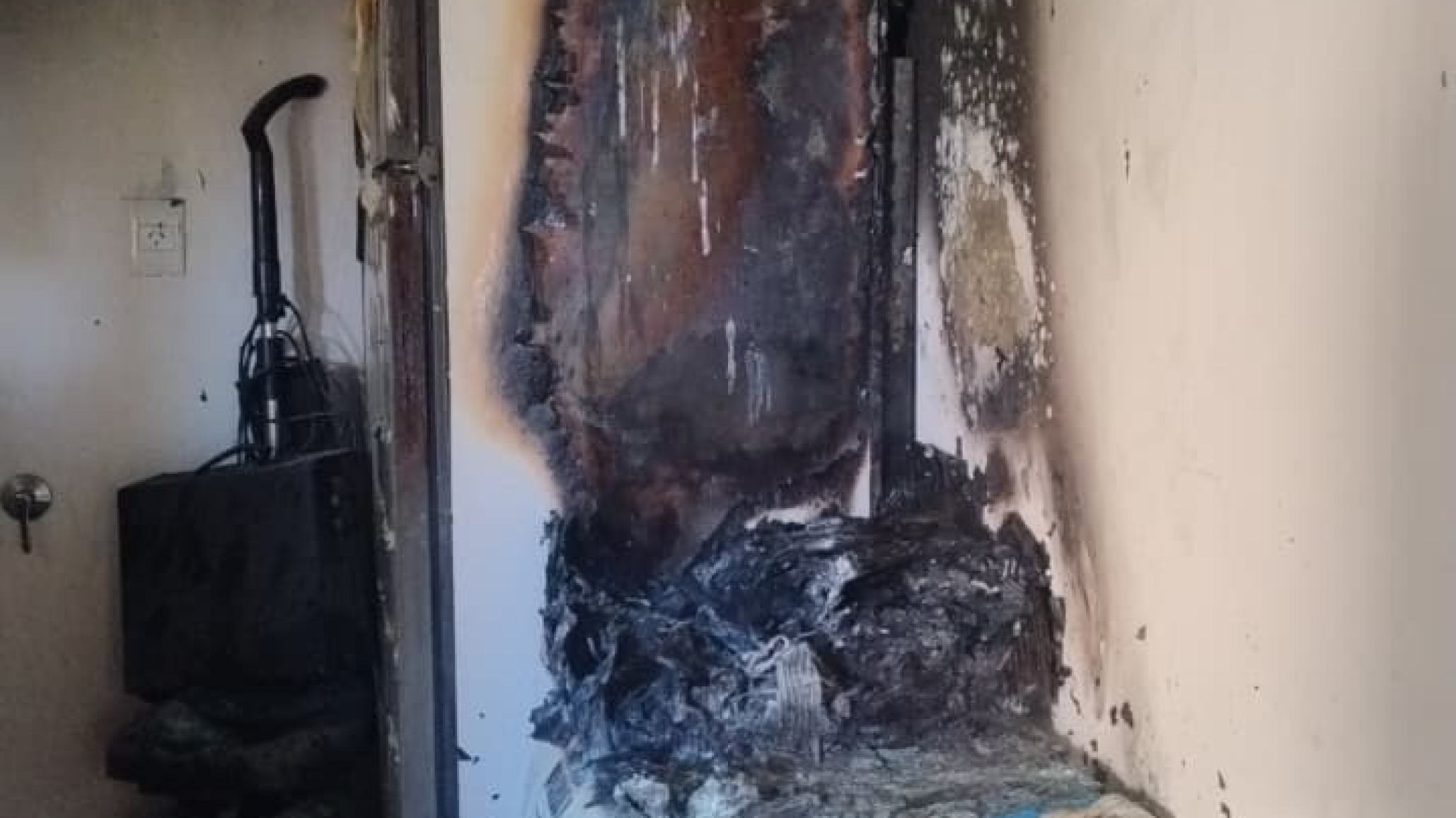 Milagro en Km 8: Dos niños de 9 y 11 años fueron rescatados sanos y salvos de un incendio