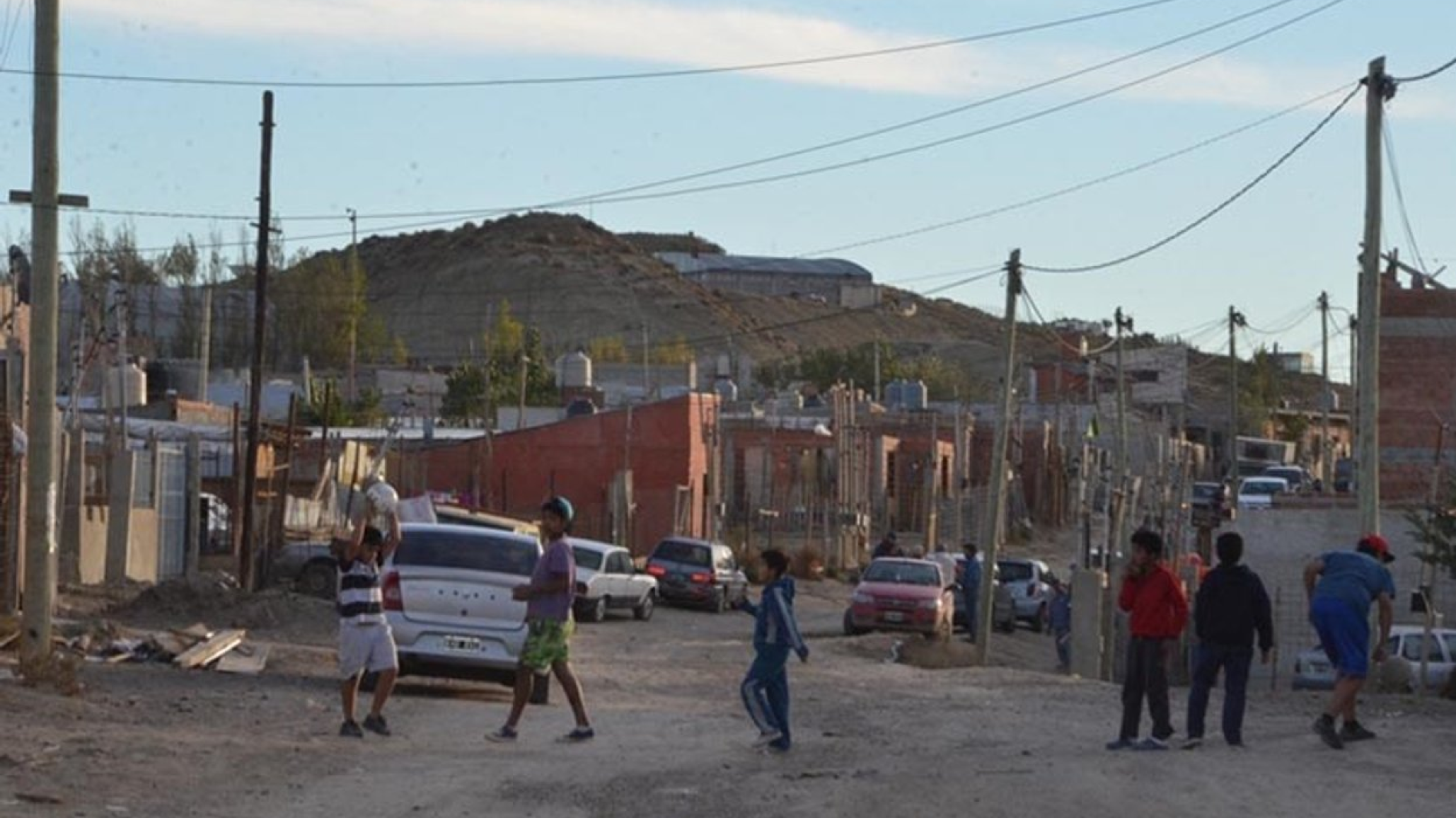 La pobreza en Comodoro llegó a casi el 38% y superó a Trelew-Rawson: "Los ingresos se deterioraron"