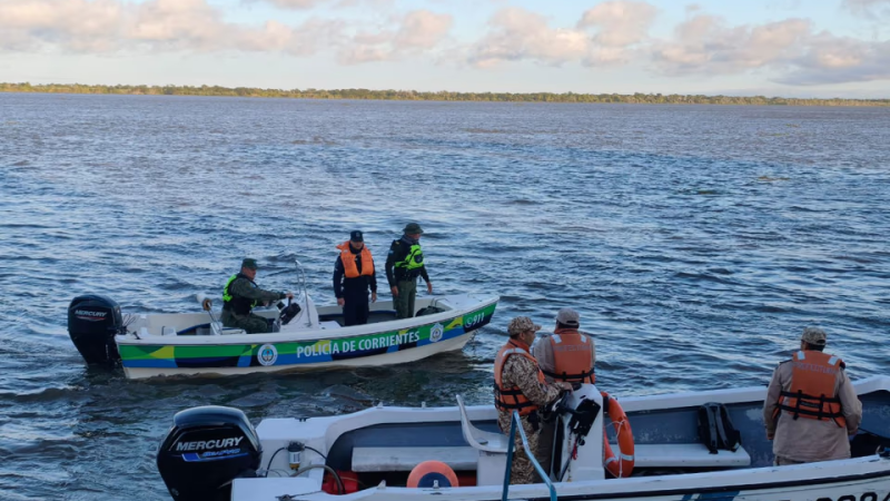 Corrientes: buscan a dos peones desaparecidos en el río Paraná