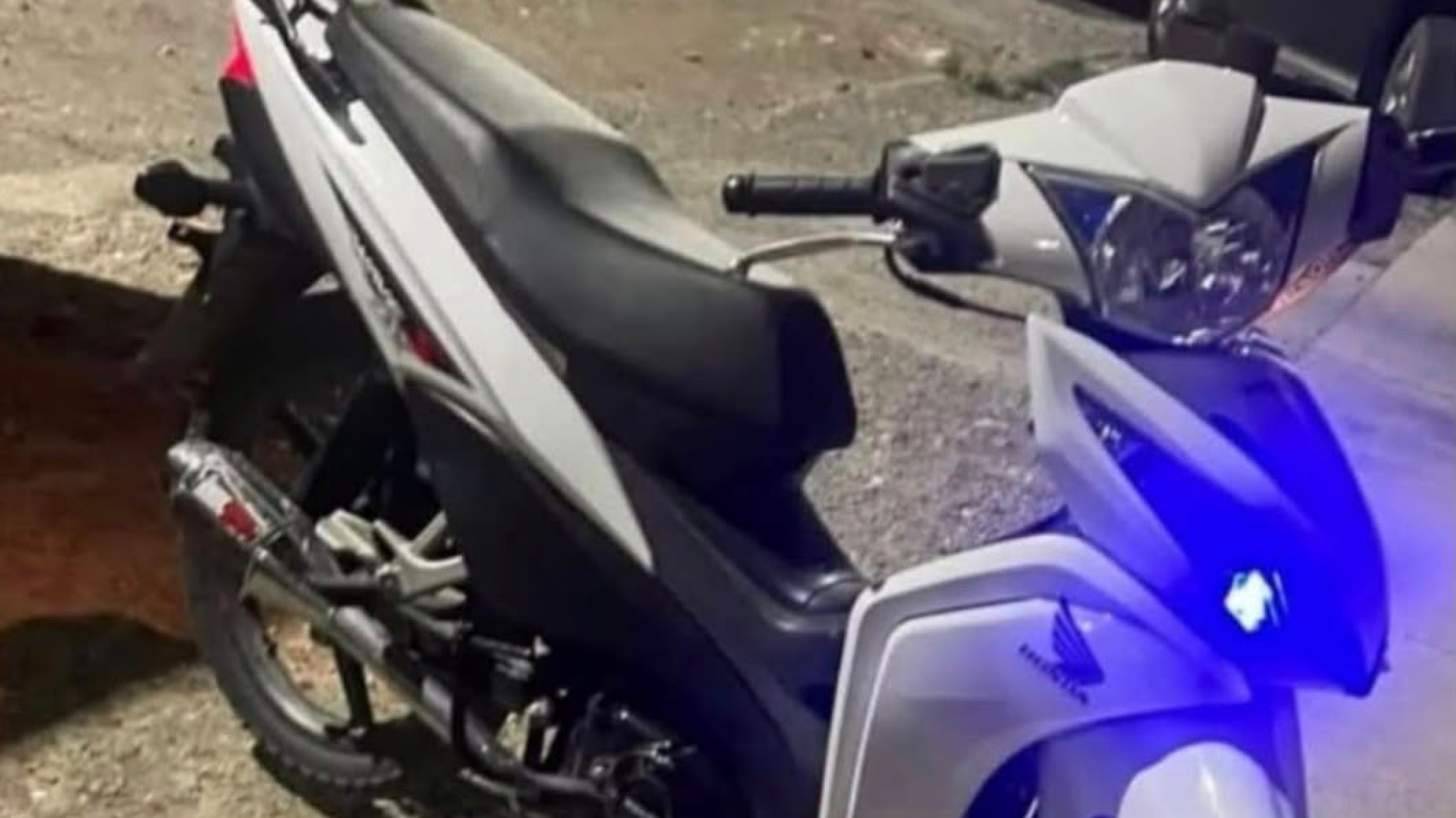 Le robaron una moto afuera de su casa y piden ayuda para recuperarla