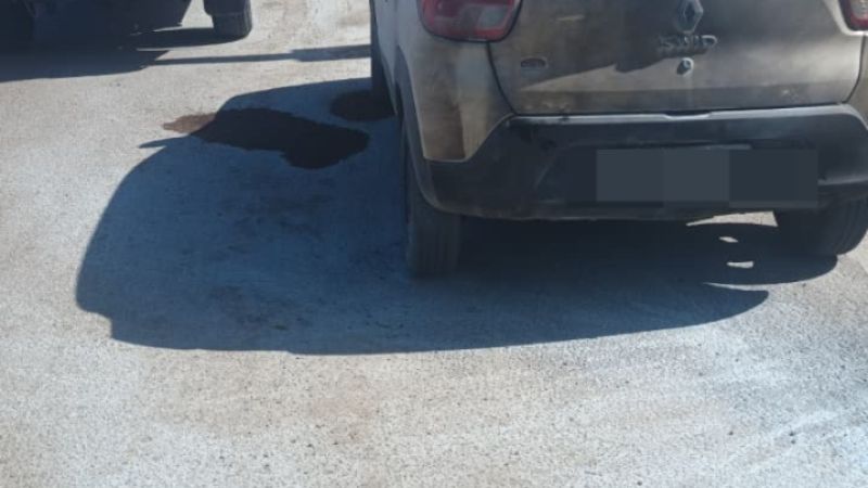 Arrojaron un bidón con combustible e intentaron incendiar un auto en Km 8