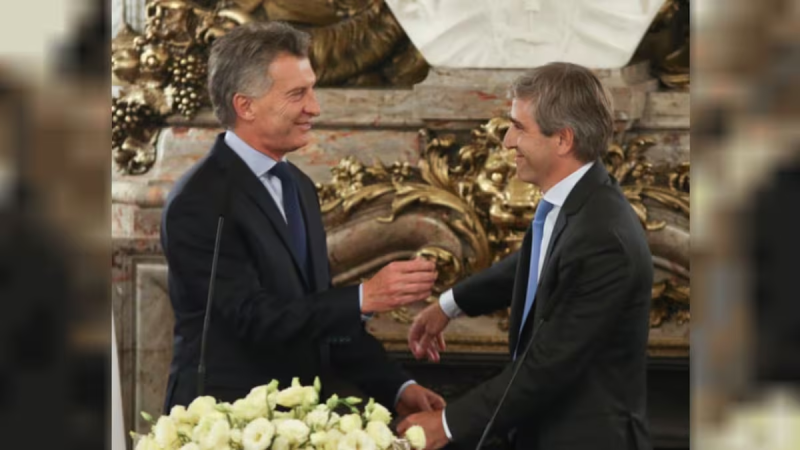 Archivaron la causa contra Macri y Caputo por el endeudamiento del 2018