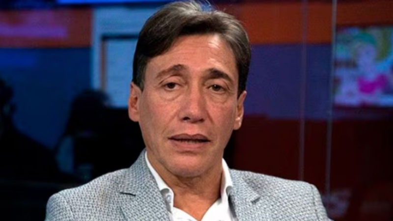"Me revoleó por el aire": el actor Fabián Gianola fue atropellado por un auto, sufrió una fractura expuesta y deberá ser operado