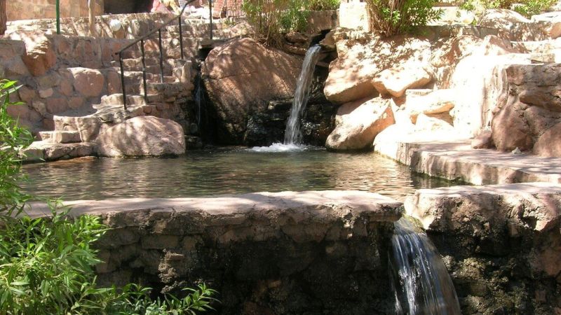 Catamarca: cerraron las Termas de Fiambalá mientras investigan la muerte de un niño por la "ameba comecerebros"