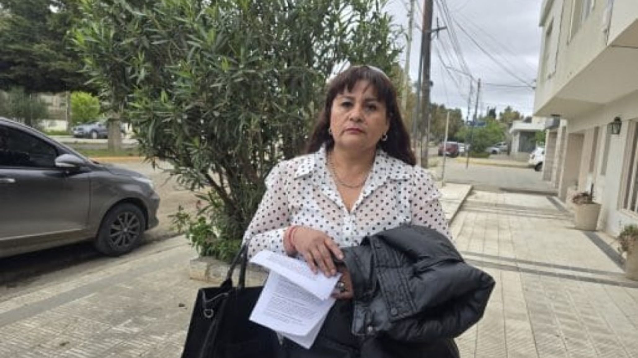 "Hace 16 años no vivo, sobrevivo": el dolor de la madre del policía Manquepán tras las salidas autorizadas a su asesino