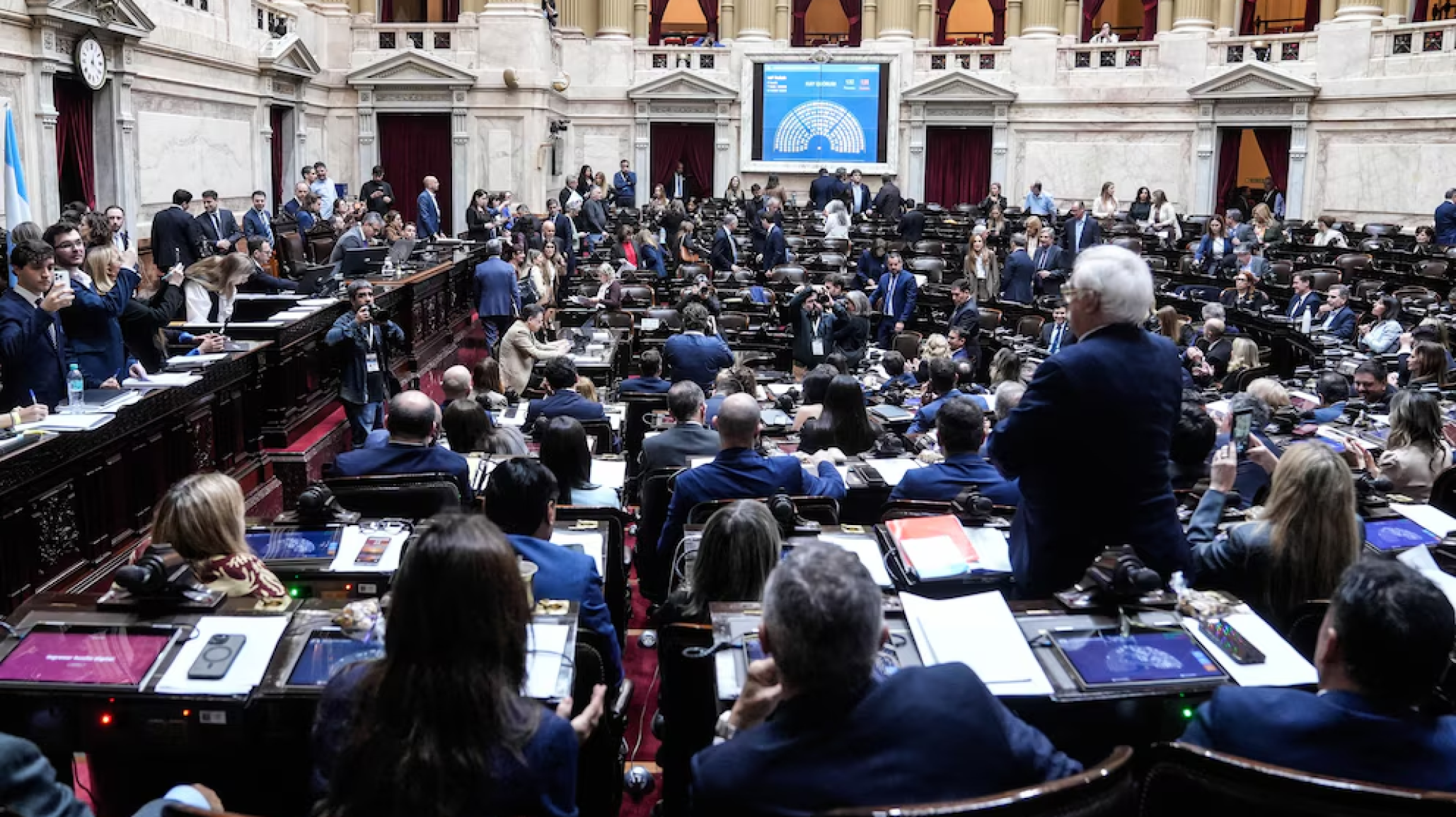 La oposición logró que Milei retrocediera y consiguió una amplia mayoría para recuperar la Ley de Tierras