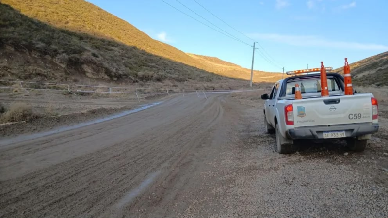 Interrumpieron el tránsito en el camino alternativo Saavedra-Laprida por las condiciones climáticas