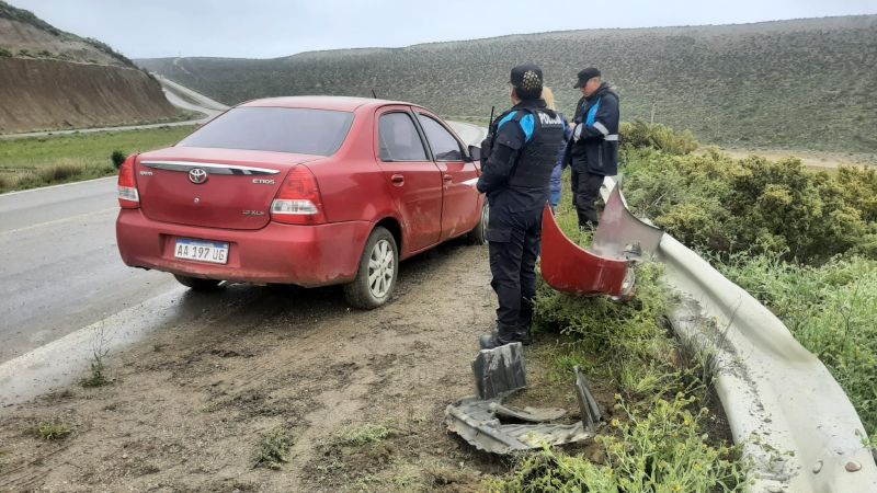 Choque y demora en la Ruta Nacional N° 3: colisión simple cerca de los vagones