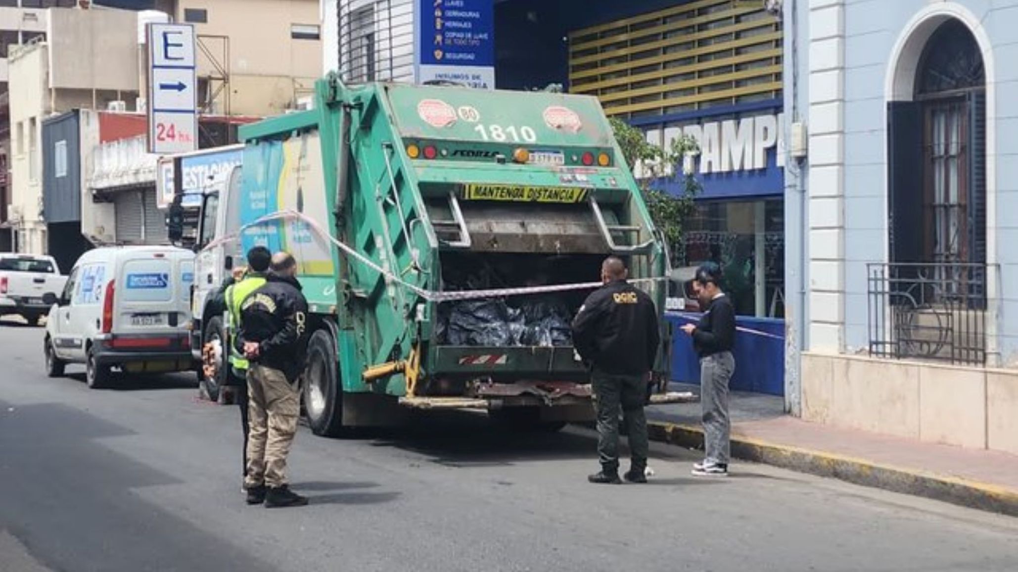Femicidio de Daniela Villalba en Córdoba: buscan a un sospechoso captado por cámaras