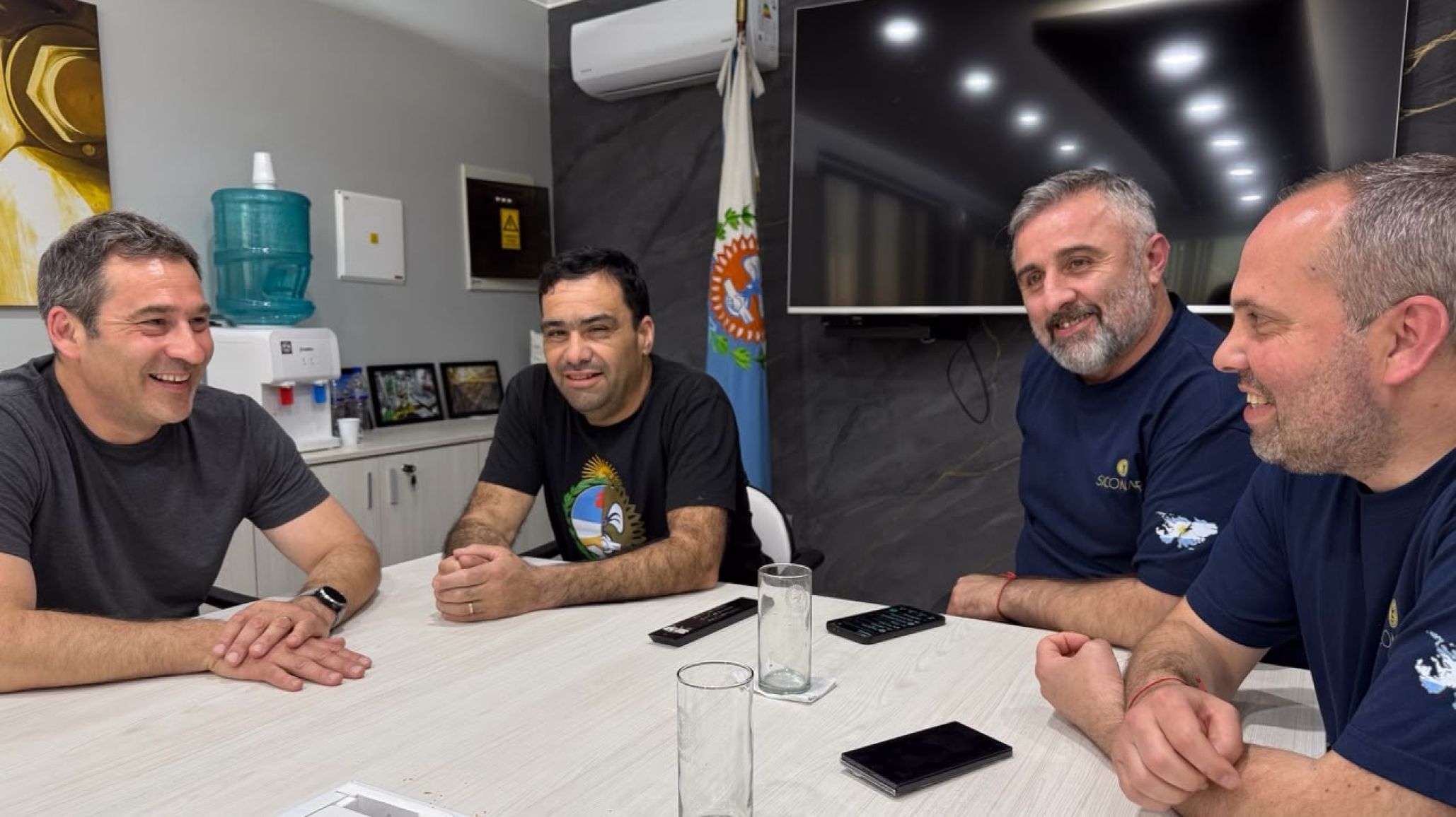 Luque visitó SICONARA en Trelew: "La pesca tiene que ser protagonista del desarrollo de Chubut y de la generación de empleo"