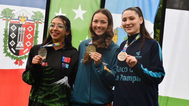 Juegos de la Araucanía: Chubut sumó siete medallas y dos nadadores comodorenses se destacaron