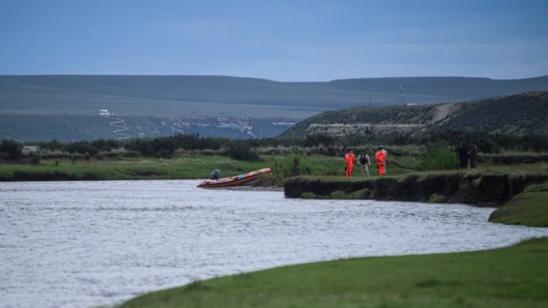 Trágico hallazgo en Santa Cruz: encontraron el cuerpo de uno de los hermanos desaparecidos en el río Gallegos