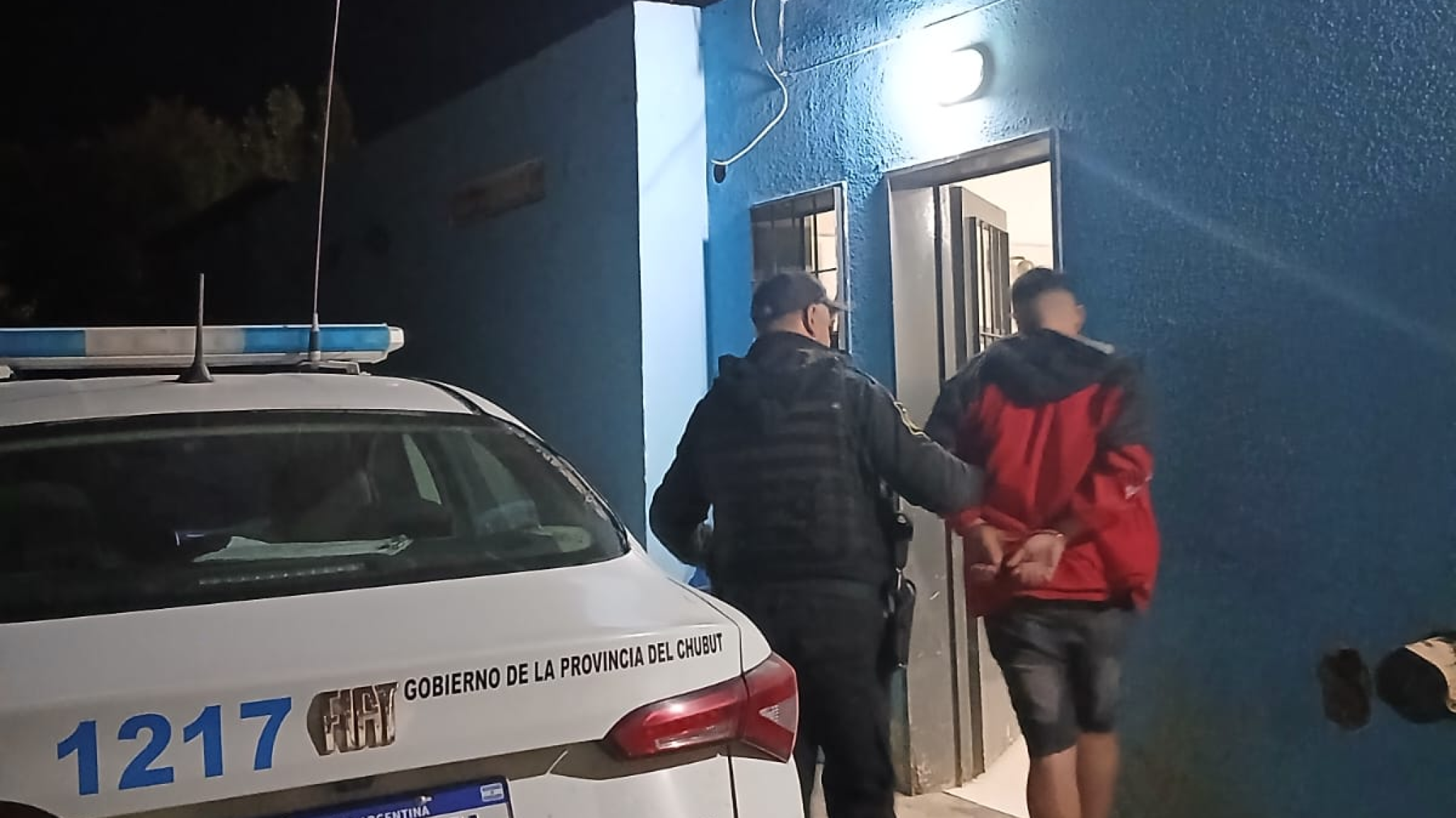 Provocaba disturbios, desafió a pelear a su cuñado y terminó demorado en Cordón Forestal