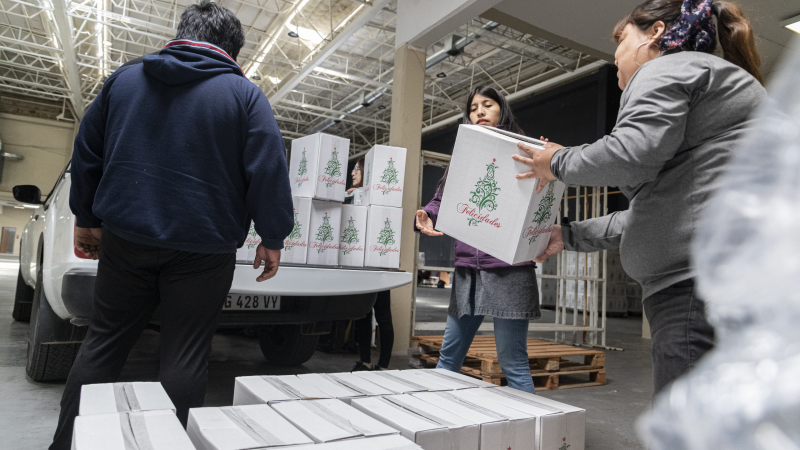 Standart Norte: robaron el celular a una vecina que trabajaba en las inscripciones para las cajas navideñas