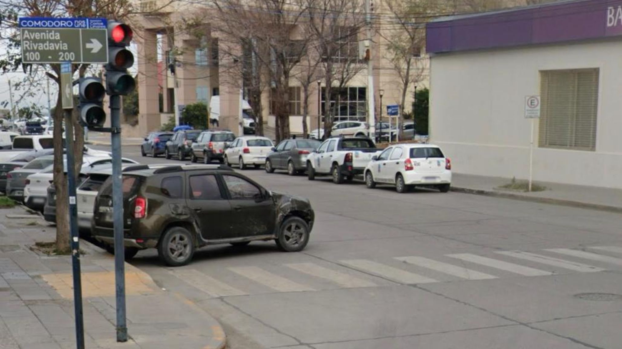 Dos adolescentes de 15 años atacaron a policías en pleno centro de Comodoro