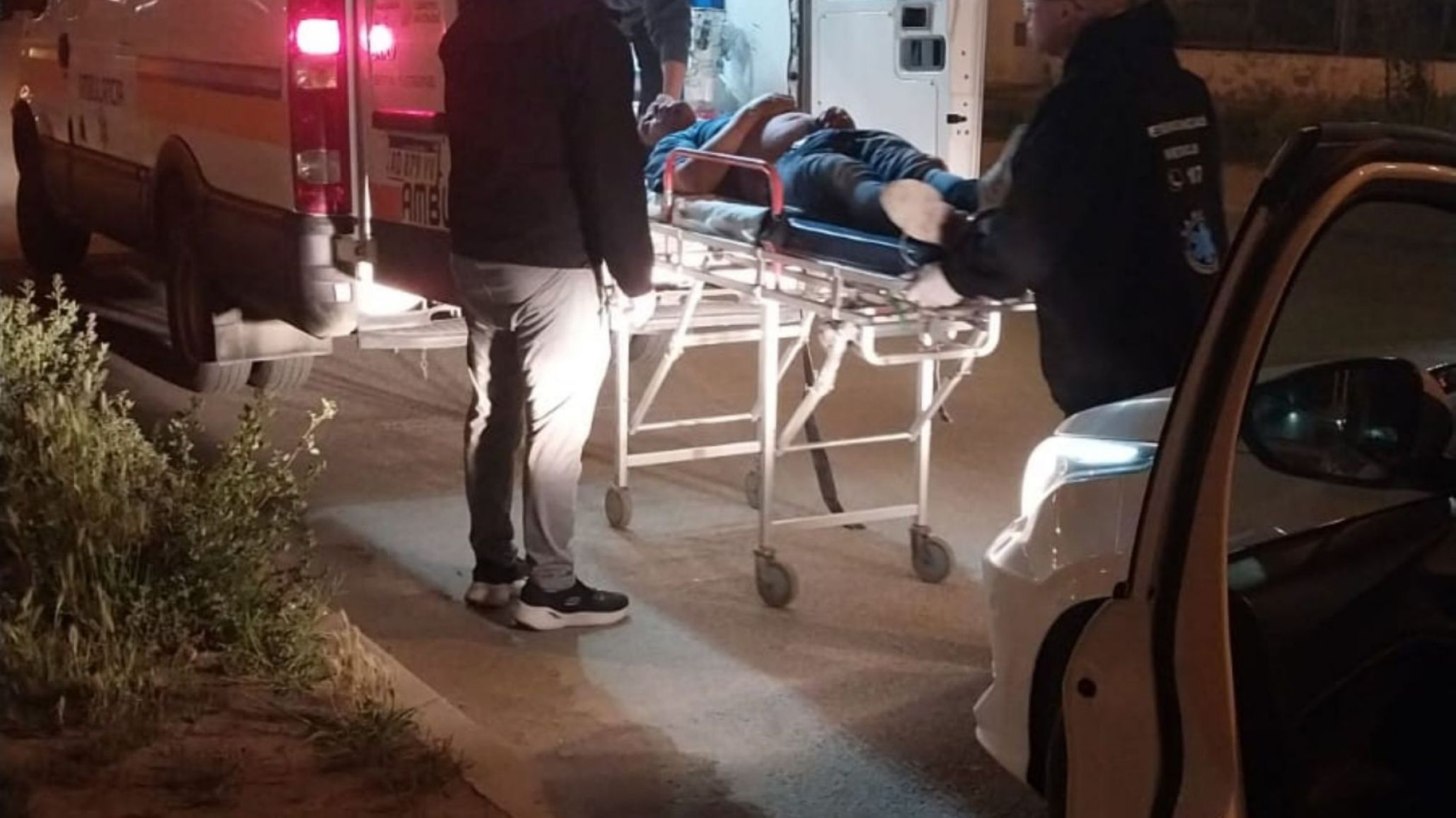 Un hombre resultó herido tras recibir un botellazo en la cabeza durante una pelea familiar en Comodoro