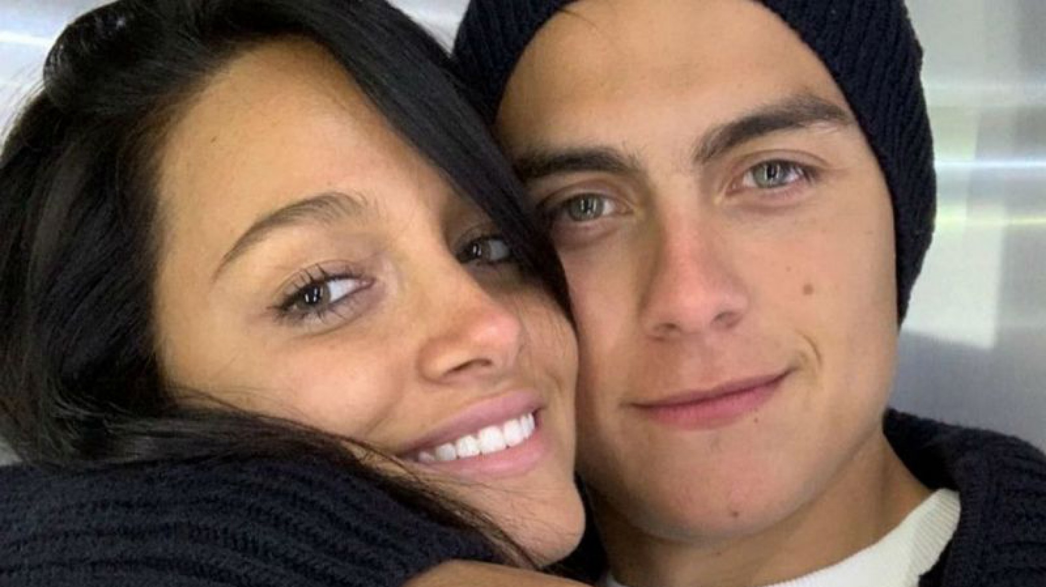 ¡Súper tiernos! Oriana Sabatini y Paulo Dybala a los besos