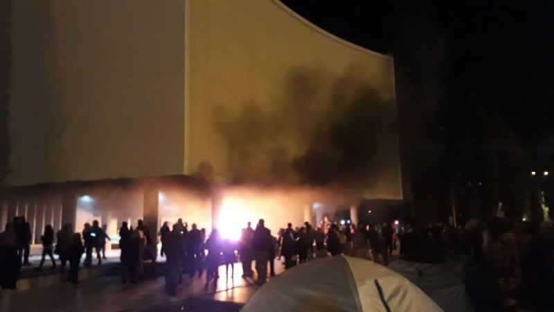 Los docentes enardecidos por el accidente quieren ingresar a la Legislatura