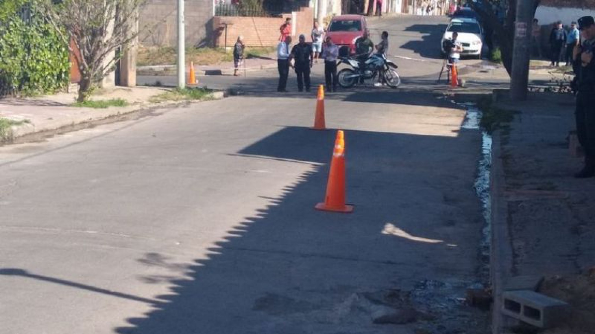 Una mujer murió tras ser apuñalada en el medio de una pelea con una amiga