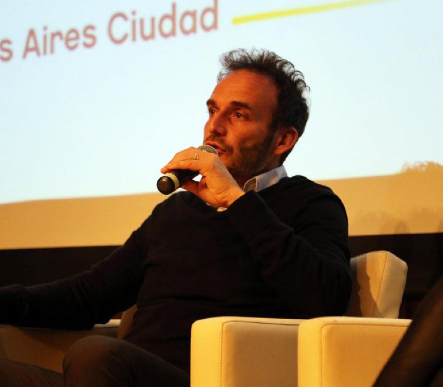 Renuncia subsecretario de Deportes de CABA acusado de jugar al padel