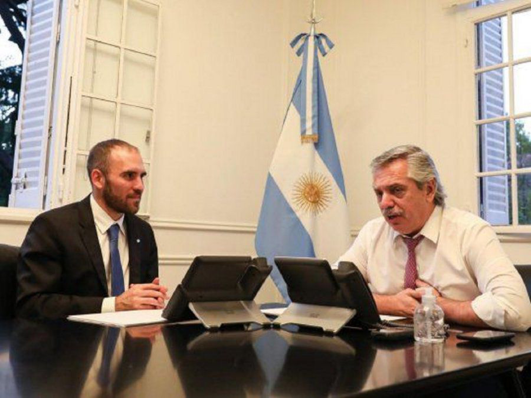 Guzmán aseguró que el Gobierno busca refinanciar la deuda con el FMI y no pedir otro préstamo