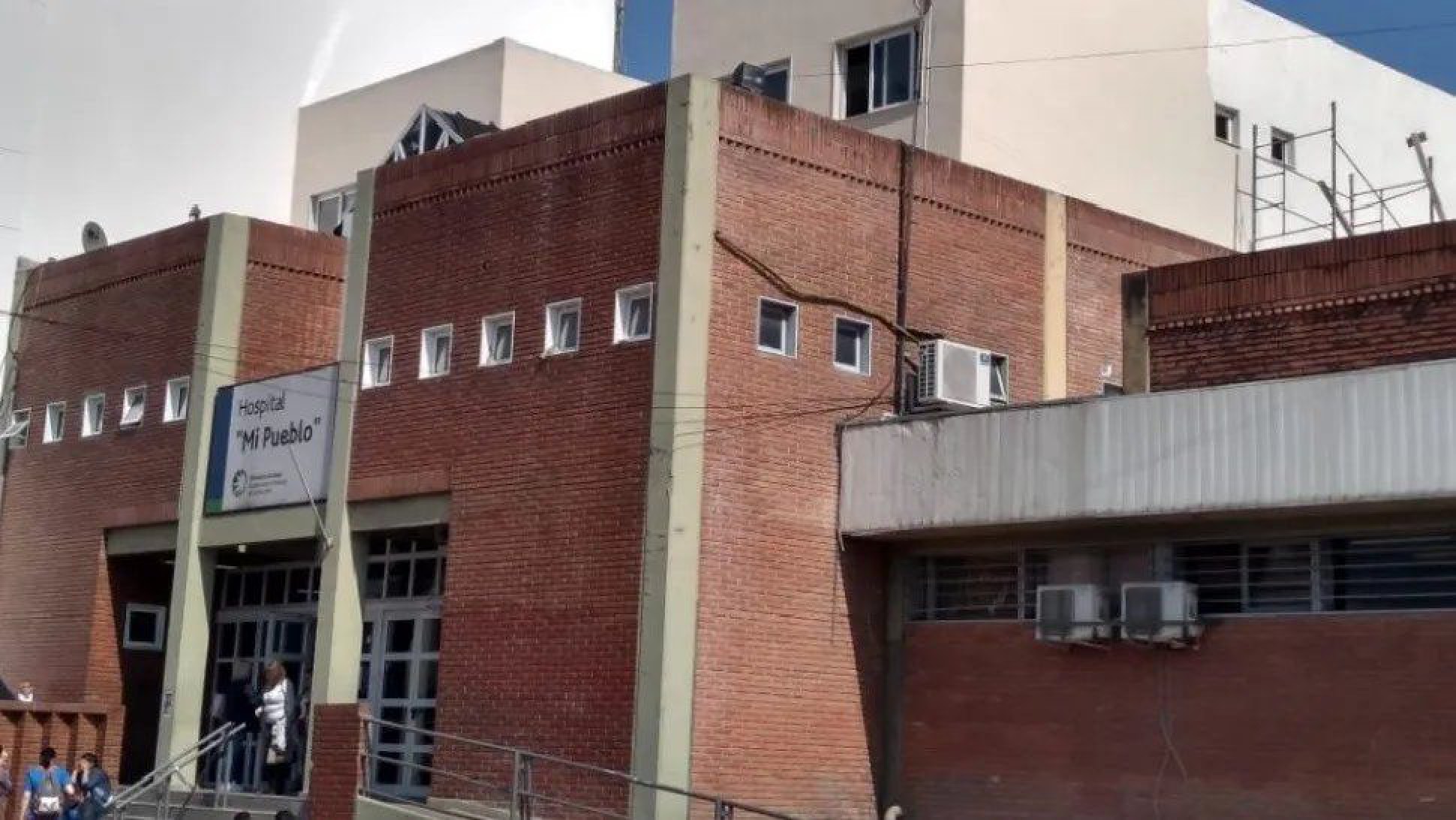 Acuchilló a su ex en el abdomen y la espalda: Ahora lucha por su vida