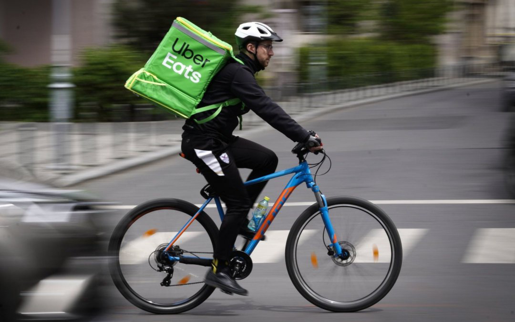 Uber Eats se suma a quienes se van de Argentina