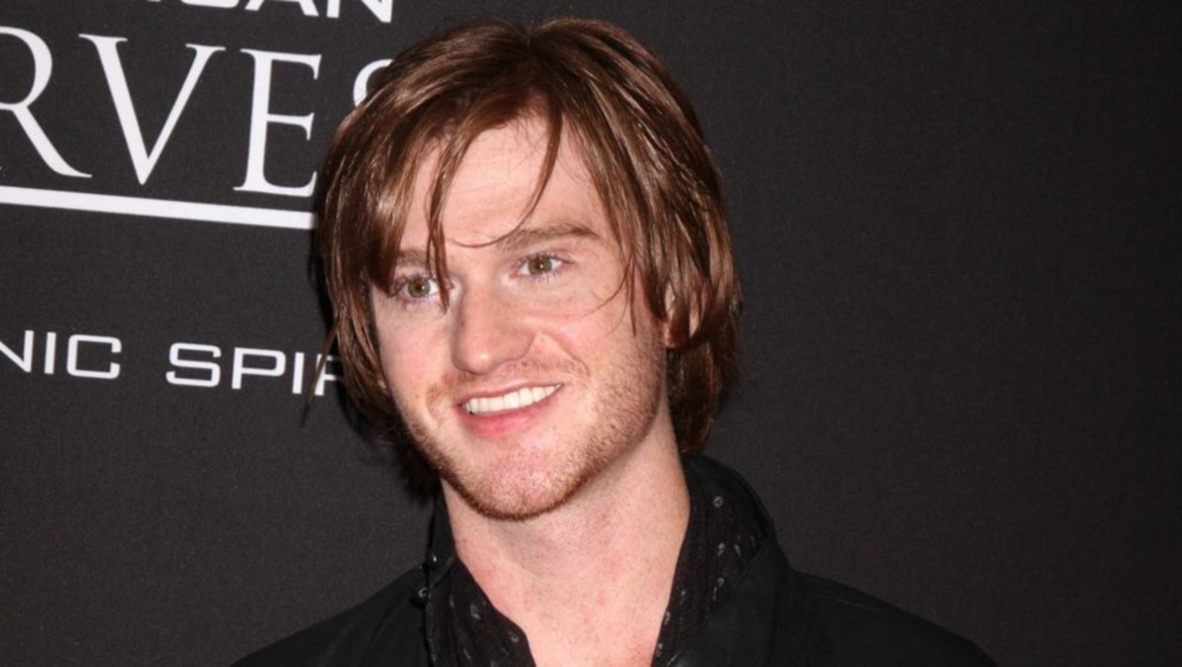 Muere el actor Eddie Hassell saliendo de la casa de su novia